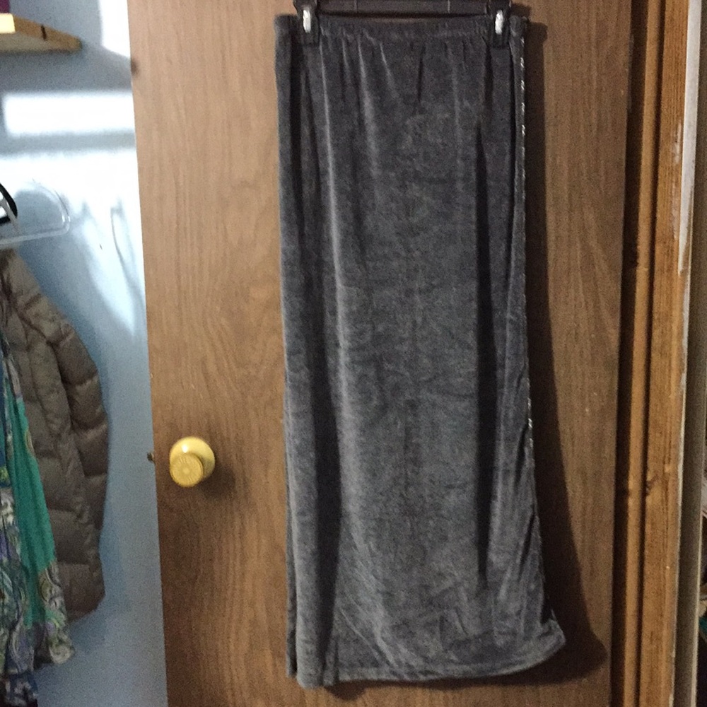 Fuba Long Gray Skirt Size Large With Split Side - Picture 4 of 5